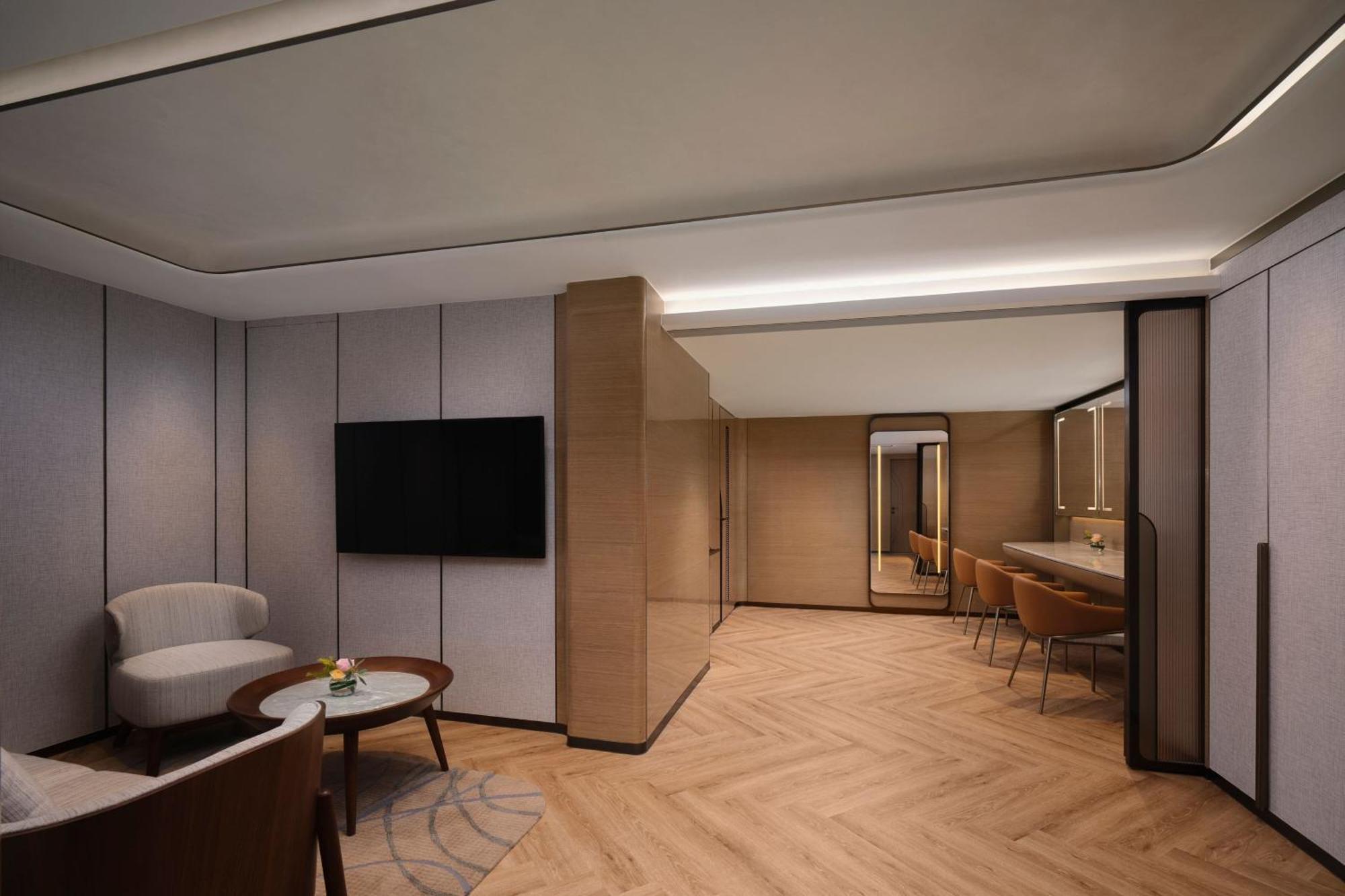 Отель Sheraton & Towers
