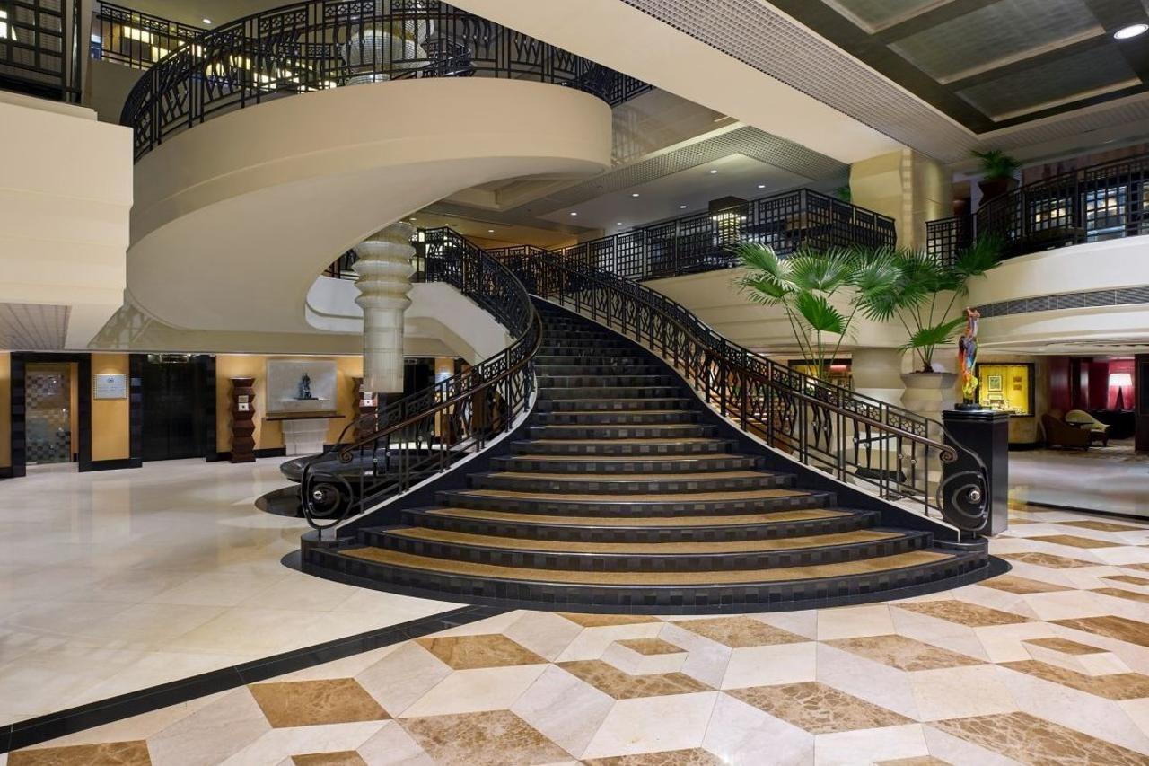 Sheraton & Towers 酒店